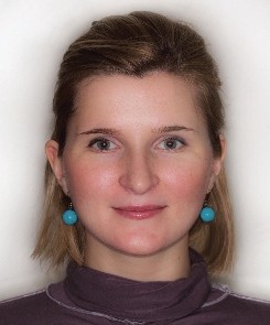 Die Kinderzahnärztin Frau A. I. Krylova und begeisterte Anwenderin der Walser Zahn-Matrizen.