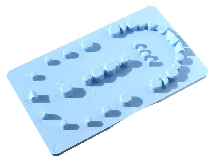 Walser matrix tray for 18 or 25 Walser dental matrices