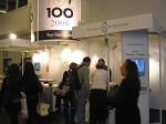 Viele Besucher am Messestand auf der IDS 2007